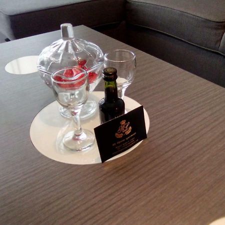 Ml Apartments Almirante Порто Екстериор снимка